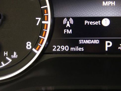 Certified 2026 Nissan Pathfinder SV FWD image 11