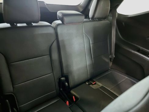 Used 2024 Chevrolet Traverse RS AWD/4WD image 29
