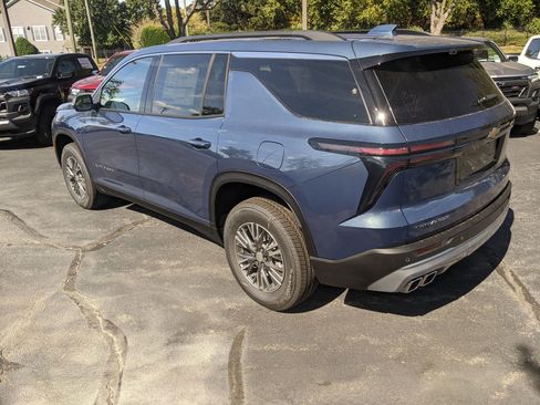 New 2026 Chevrolet Traverse LT w/ Driver Confidence Package image 6