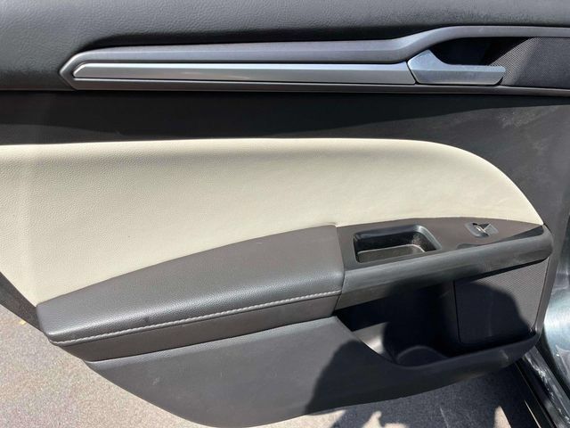 Used 2015 Ford Fusion Titanium FWD image 17