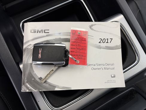 Used 2017 GMC Sierra 1500 SLT w/ SLT Premium Package image 32