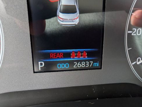 Used 2025 Toyota Corolla LE FWD image 18
