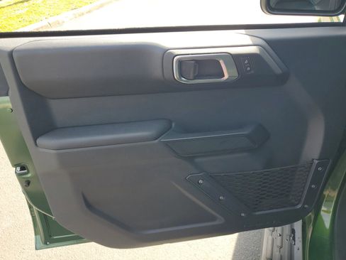 Used 2025 Ford Bronco Outer Banks AWD/4WD image 14
