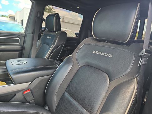 Used 2023 RAM 1500 Laramie AWD/4WD image 16