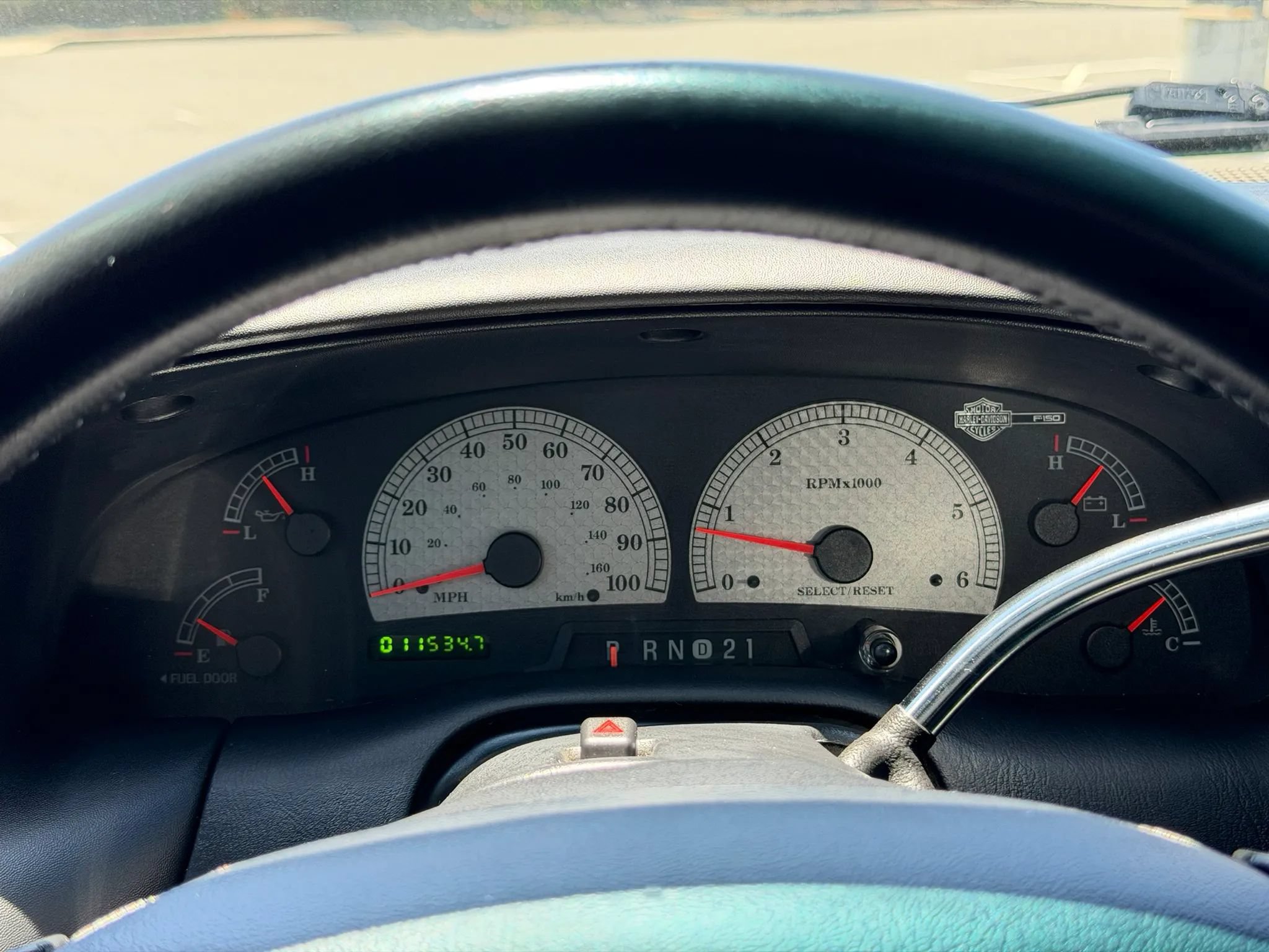 Used 2001 Ford F150 Lariat RWD image 14