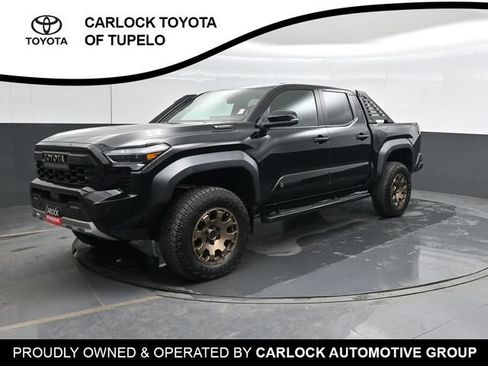 Used 2024 Toyota Tacoma 4x4 Double Cab Hybrid image 9