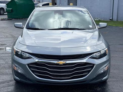 Used 2025 Chevrolet Malibu LT FWD image 9