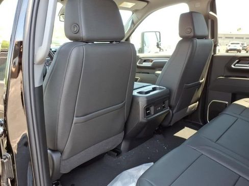 New 2026 Chevrolet Silverado 2500 LT w/ All Star Edition AWD/4WD image 8