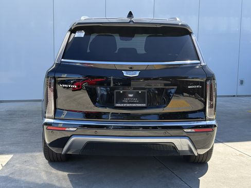 Used 2026 Cadillac Vistiq Luxury AWD/4WD image 8
