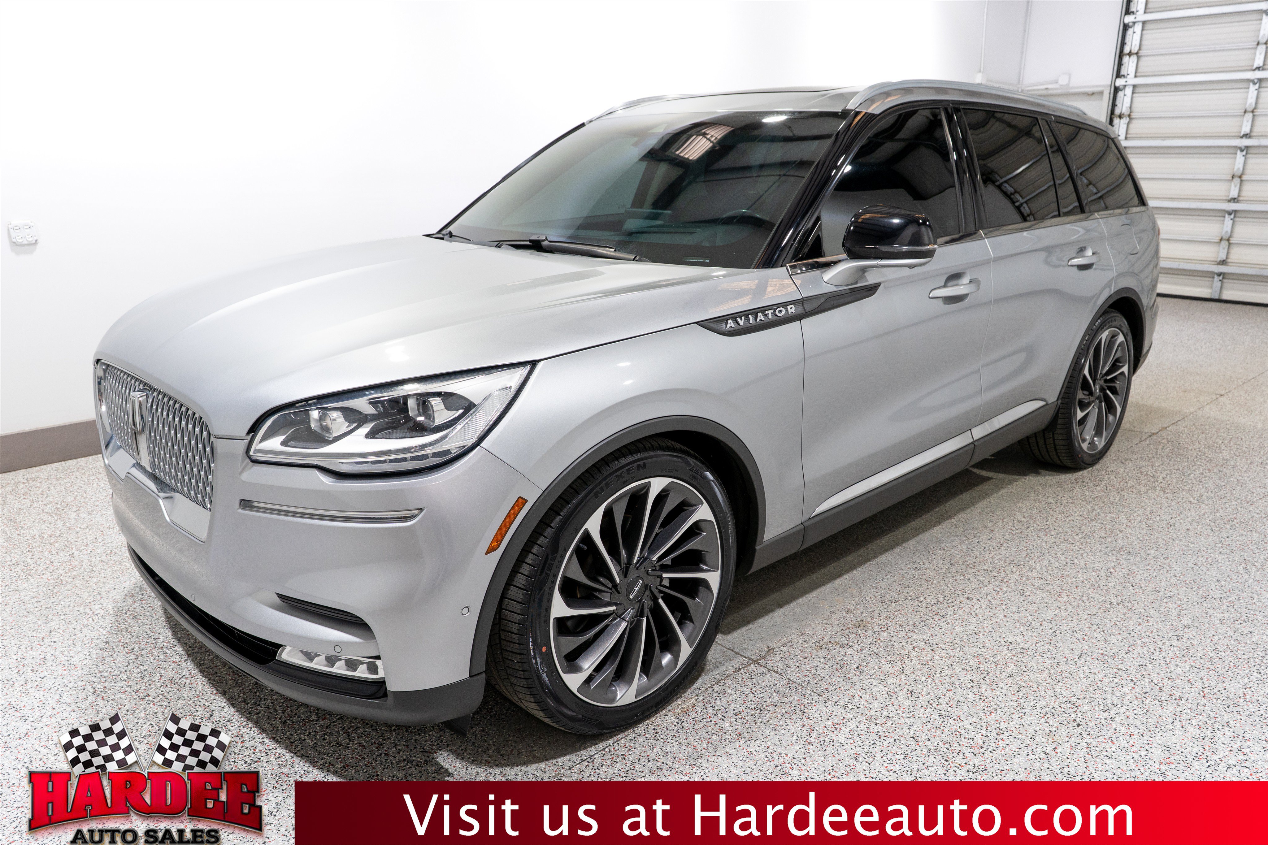Used 2020 Lincoln Aviator Reserve w/ Equipment Group 202A AWD/4WD image 2