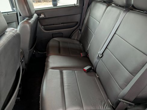 Used 2010 Ford Escape Limited image 12