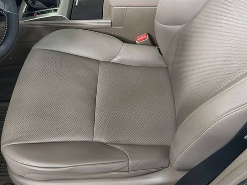 Used 2019 Lexus GX 460 AWD/4WD image 24