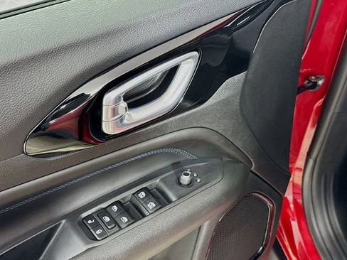 New 2026 Jeep Compass Latitude image 18