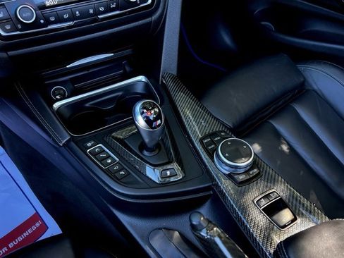 Used 2016 BMW M4 Convertible image 44