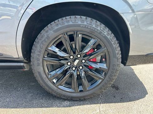 Used 2021 Cadillac Escalade Sport w/ Driver Assist Tech Package AWD/4WD image 12