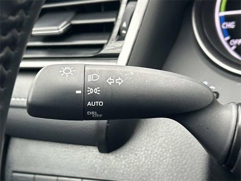 Used 2024 Toyota Camry SE image 31