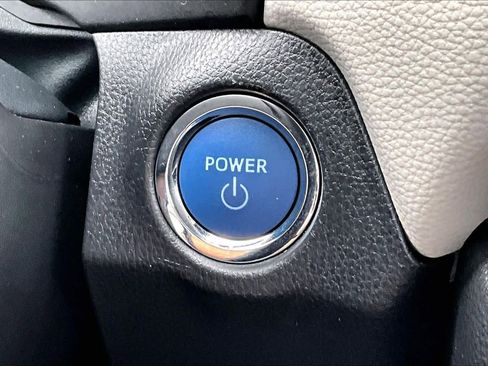 Used 2021 Toyota RAV4 XLE w/ Convenience Package AWD/4WD image 33