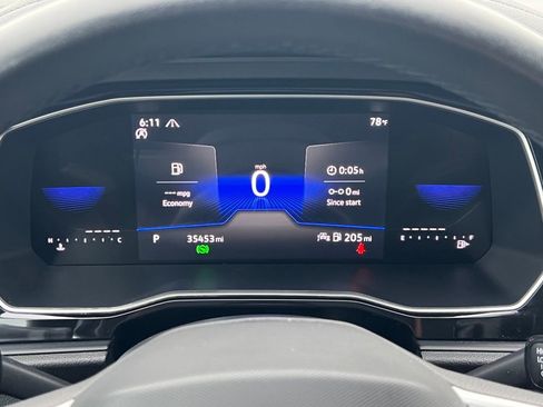 Used 2024 Volkswagen Jetta SE image 19