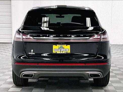 Used 2022 Lincoln Nautilus Reserve AWD/4WD image 5