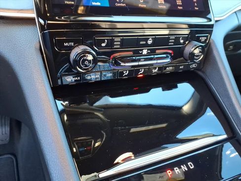 New 2025 Jeep Grand Cherokee L Limited image 25