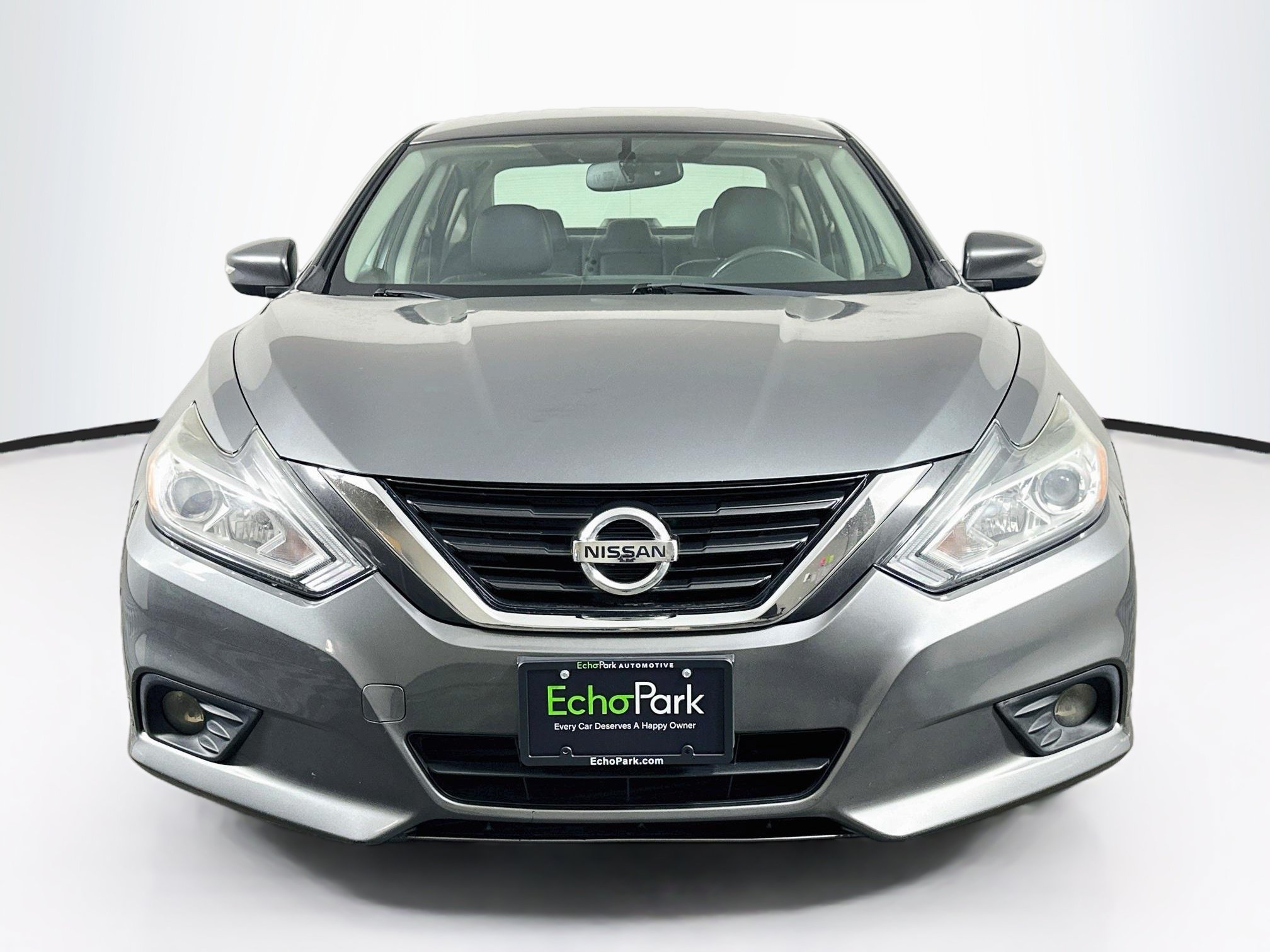 Used 2018 Nissan Altima 2.5 SL FWD image 2