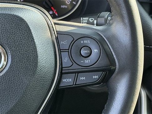 Certified 2021 Toyota RAV4 XLE Premium image 15