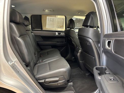 Used 2025 Hyundai Santa Fe SEL FWD image 28