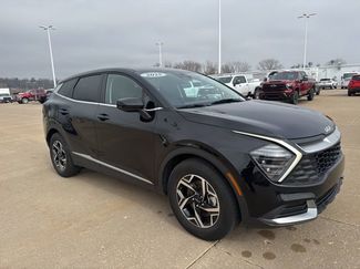 Used 2025 Kia Sportage LX video 1