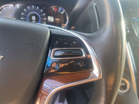 Used 2019 Cadillac Escalade Premium Luxury image 25