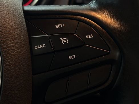 Used 2023 Dodge Challenger SXT RWD image 19
