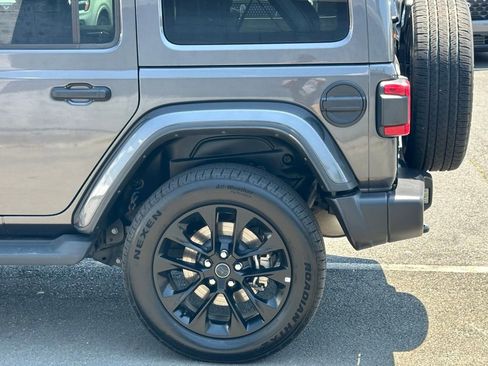 Used 2025 Jeep Wrangler Unlimited Sahara AWD/4WD image 37