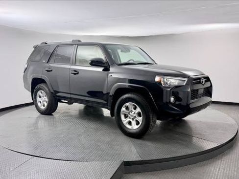 Used 2024 Toyota 4Runner SR5 RWD image 11