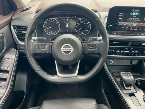 Used 2021 Nissan Rogue SL w/ Premium Package image 14