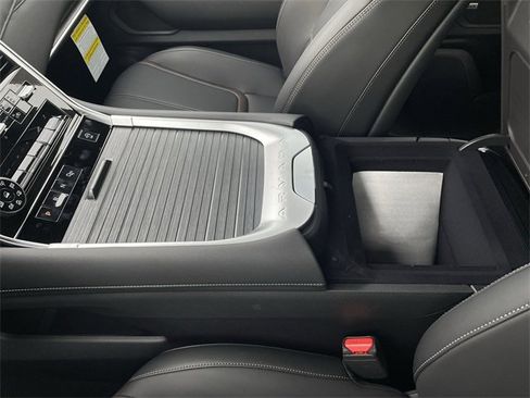 New 2025 Nissan Armada SL w/ Captain's Chari Seat Package image 29