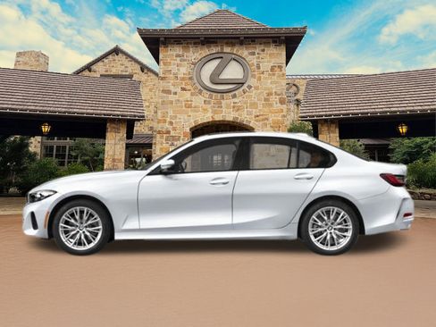 Used 2023 BMW 330i xDrive Sedan w/ Premium Package image 3