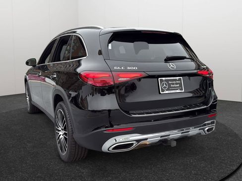 New 2025 Mercedes-Benz GLC 300 4MATIC image 5