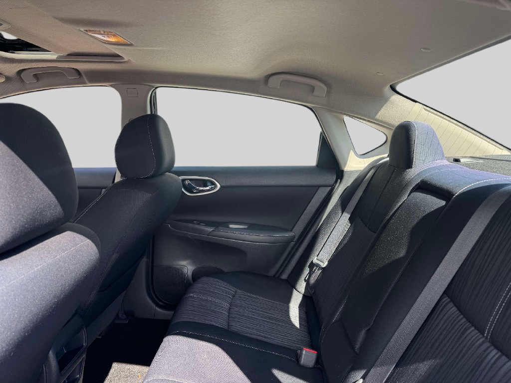 Used 2017 Nissan Sentra SV w/ Style Package FWD image 11