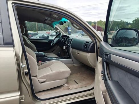 Used 2005 Toyota 4Runner SR5 image 16