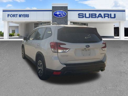 Used 2019 Subaru Forester Premium image 18