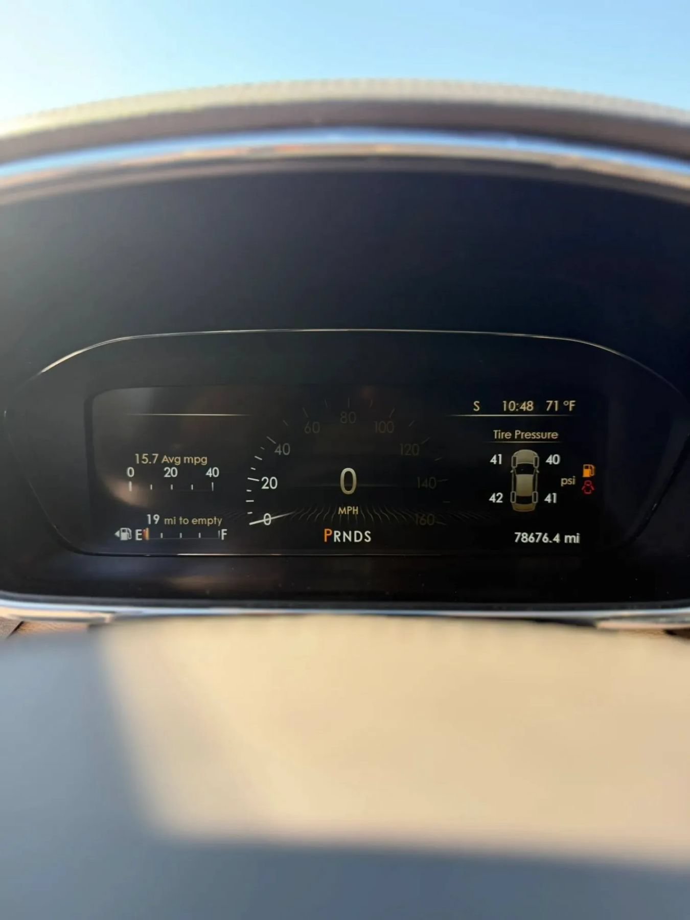 Used 2017 Lincoln Continental Select w/ Climate Package AWD/4WD image 18