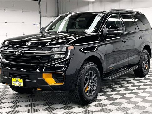 Used 2025 Ford Expedition Tremor AWD/4WD image 11