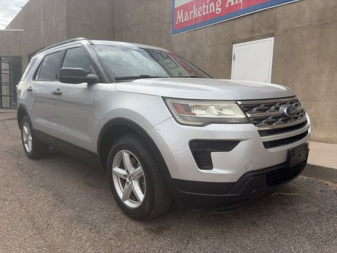 Used 2018 Ford Explorer 4WD image 3