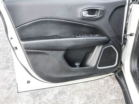 Used 2018 Jeep Compass Altitude w/ Popular Equipment Group image 27