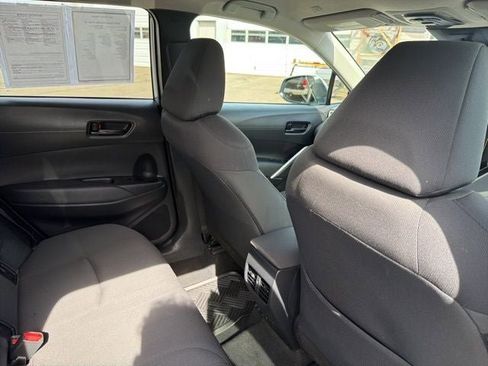 Used 2023 Toyota Corolla Cross LE FWD image 22