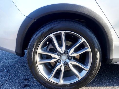 Used 2018 Volvo V60 T5 Cross Country w/ Convenience Package image 39