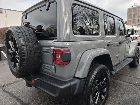 Used 2021 Jeep Wrangler Unlimited Sahara w/ Cold Weather Group image 6