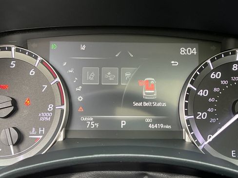 Used 2023 Toyota Highlander XLE AWD/4WD image 14