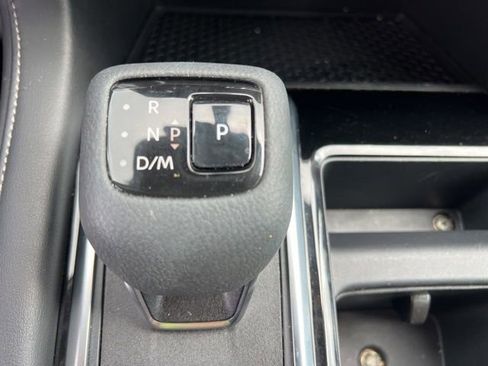 Used 2024 Nissan Pathfinder SV image 22