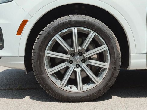 Used 2019 Audi Q7 2.0T Premium Plus w/ Premium Plus Package AWD/4WD image 43