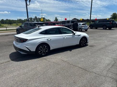 Used 2024 Hyundai Sonata SEL FWD image 27